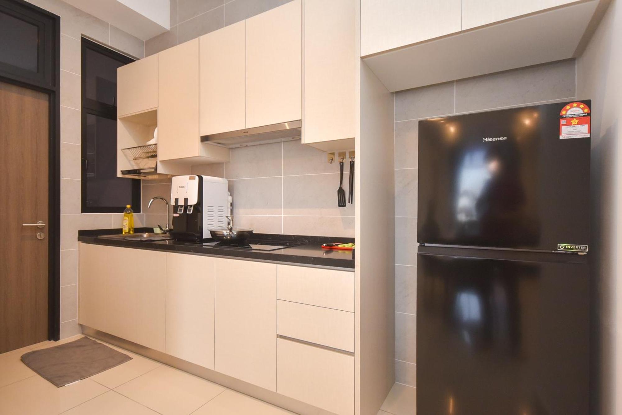 Twin Tower Residence By Nest Home【5 Mins Walk To Ciq】 Johor Bahru Exteriör bild